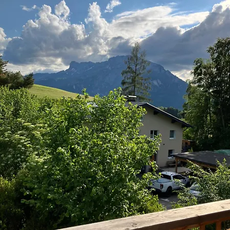 Untersberg Und Festungsblick アパート *